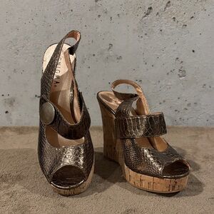 Enigma Metallic Bronze Platform Wedge Heel Sandals - Size 9